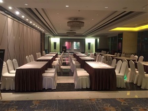 搭建進行到了凌晨4點。調(diào)試完畢。